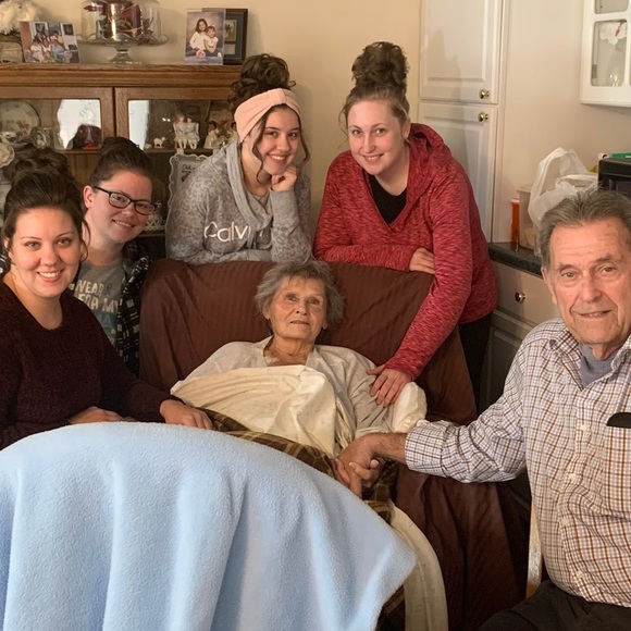 Meet your Posher, Brandy - Picture 3 of 16